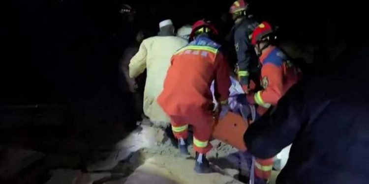 चीनमा ५.९ म्याग्निच्युडको भूकम्पः १११ जनाको मृत्यु, २२० घाइते