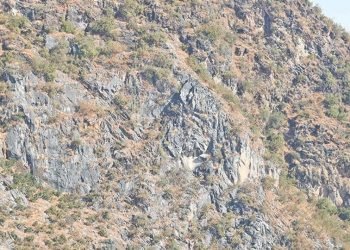 डेढ दशकदेखि बन्द ढुङ्गाखानी सञ्चालनको माग