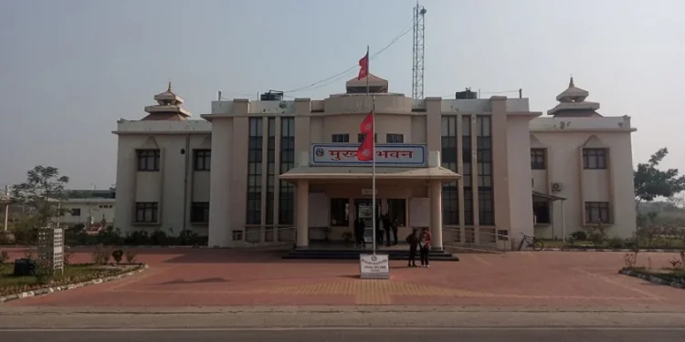 वीरगञ्ज भन्सारमा राजस्व छलीका सयौं ट्रक सुपारी !