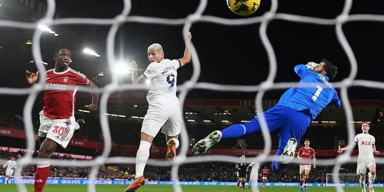 प्रिमियर लिगः टोटनहमको सहज जित