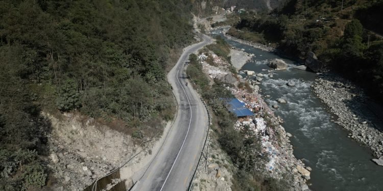 चौबीस महिना ठेक्का अवधि भएको योजना एक वर्षमै निर्माण !
