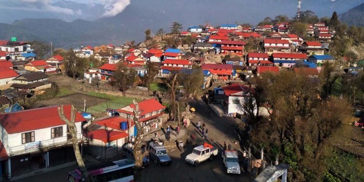 पर्यटकले भरिँदै घलेगाउँ