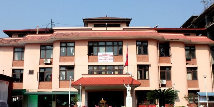 पाटन उच्च अदालले भन्यो – सुर्तीजन्य पदार्थ किनबेच गर्न दिनु