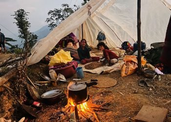 जाजरकोट भूकम्पको एक महिनाः पीडित अझै खुला आकाशमुनि