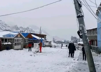 मनाङ र मुस्ताङमा पानीसमेत जम्न थाल्यो