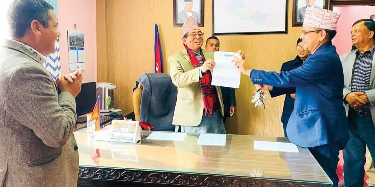 नर्सिङ शिक्षा सङ्कटमा, ६७ शैक्षिक संस्थाले बुझाए शिक्षामन्त्रीलाई चाबी