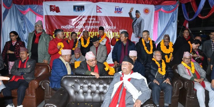 कोशीमा ओलीलाई निषेध गरिए पहिचानवादीसँग भिड्न एमालेको स्वयंसेवक दस्ता तयार