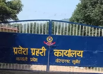 कर्णालीका प्रहरीले ड्युटीमा मोबाइल प्रयोग गर्न नपाउने