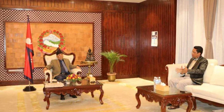 पक्राउ पूर्जी जारी भएका ‘प्रकाण्ड’ प्रधानमन्त्रीसँग बालुवाटारमा