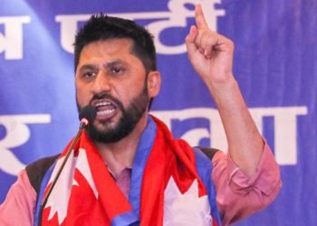 ‘प्रधानमन्त्रीज्यू, साम्प्रदायिक विद्वेष फैलाउने व्यक्ति संस्कृति मन्त्रीजस्तो पदमा बस्न कसरी मिल्छ ?’