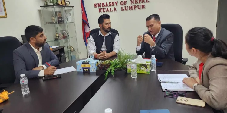 रवि लामिछाने र मलेसियास्थित नेपाली राजदूतबीच भेटवार्ता