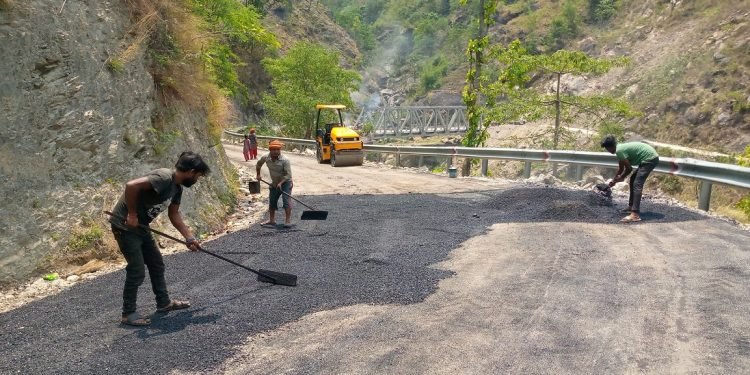 सालझण्डी–ढोरपाटन सडक निर्माण द्रुत गतिमा