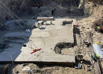 जन्तेढुङ्गामा निर्माणाधीन अस्पताल भवनमा गुणस्तरहीन गिट्टीबालुवा प्रयोग