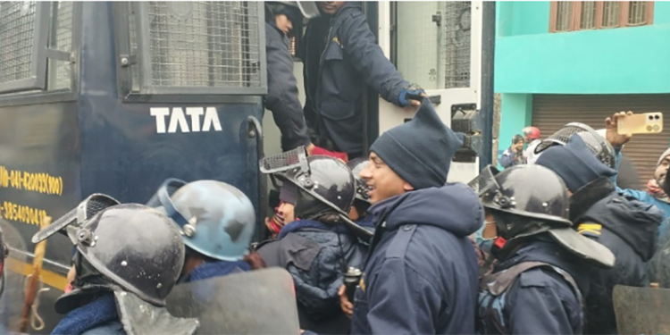 जनकपुरबाट आम जनता पार्टीका ६६ जना कार्यकर्ता पक्राउ