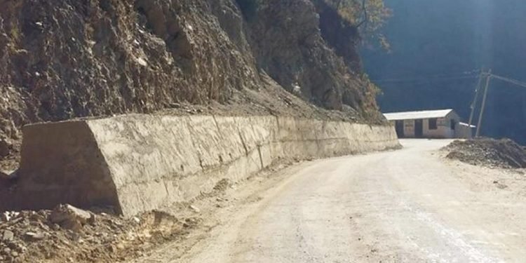 भीमफेदी कुलेखानी दक्षिणकाली सडकखण्ड बन्द