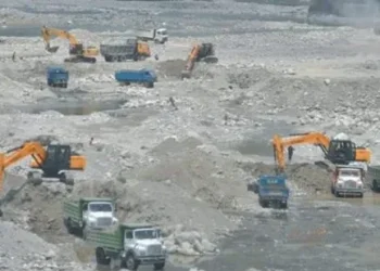 नदीजन्य पदार्थको चोरी निकासी रोक्न प्रहरीद्वारा निगरानी