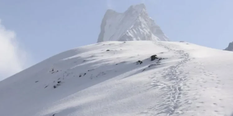 मर्दी पदयात्रामा शुल्क उठाएको भन्दै पालिकाको सूचना केन्द्रमा तोडफोड