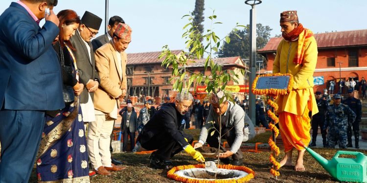 जयशंकरले गरे पशुपतिनाथको दर्शन