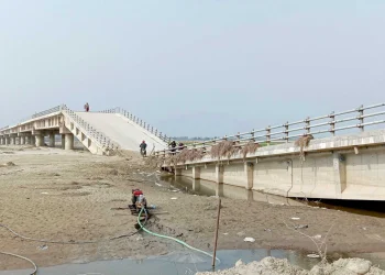 ‘पप्पु कन्स्ट्रक्सन’ ले बनाएको कमला नदीको भासिएको पुलको पुनर्निर्माण गरिने