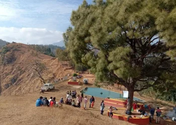पर्यटकीय रिठेडाँडा बन्दैछ वनभोजस्थल