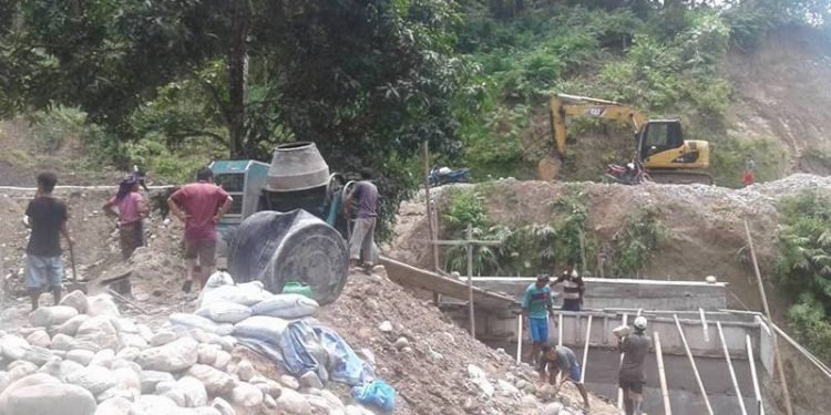 हतुवागढीमा जनस्तरबाट १९ किलोमिटर सडक निर्माण