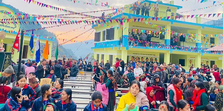 विद्यार्थीलाई नियमित विद्यालय ल्याउन ‘हेलो अभिभावक’