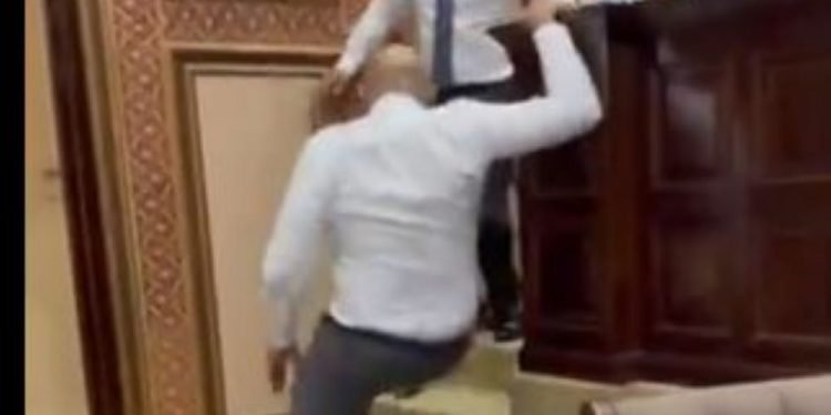 माल्दिभ्सको संसदमा भिडन्त, एक सांसद घाइते