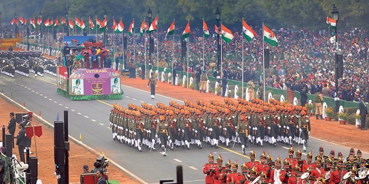 सैन्य शक्ति र विविध संस्कृतिको शानदार प्रदर्शनसहित भारतीय गणतन्त्र दिवस मनाइयो