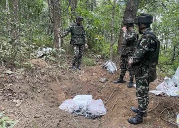 सेनाद्वारा ६५ वटा विस्फोटक पदार्थ निष्क्रिय