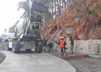 काठमाडौं– हेटौंडा छोटो दूरीका दुवै सडक बन्द