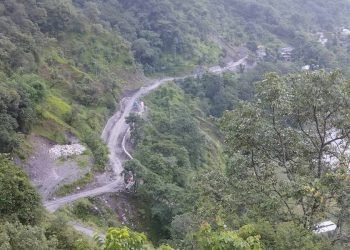चित्रे–घोडेपानी सडक स्तरोन्नतिको काम अघि बढ्यो