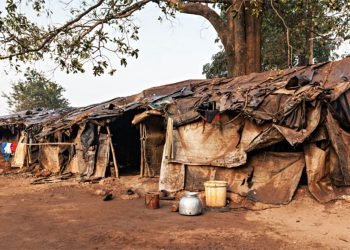 २० प्रतिशत नेपाली अझै गरिबीको रेखामुनि