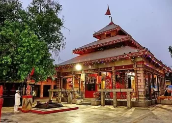 बागेश्वरी मन्दिरको छानामा ताम्रपत्र लगाइँदैै