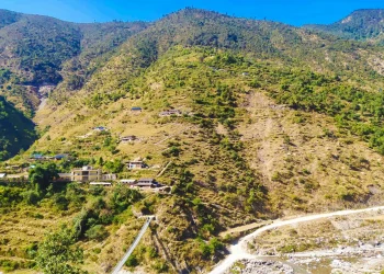 विकट गाउँमा सडक पुगेपछि स्थानीय हर्षित