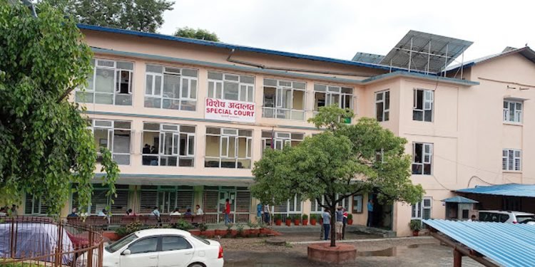 श्रीमान जीवितै हुँदा मृत्युदर्ता बनाएर भत्ता खाने र भत्ता दिलाउने वडा सचिव भ्रष्टाचार मुद्दामा दोषी ठहर