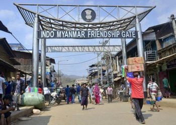 म्यान्मारसँगको सीमा छेकबार गर्दै भारत