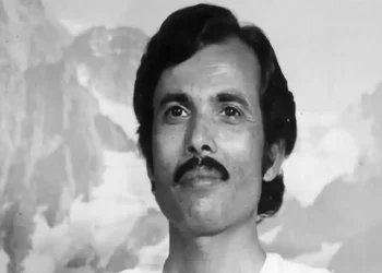 आचार्यको पार्थिव शरीरलाई अन्तिम श्रद्धाञ्जलीका लागि नाट्य प्रतिष्ठानको परिसरमा