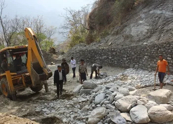 ‘ट्रयाक’ खुलेको १३ वर्षपछि सडक स्तरोन्नति सुरु