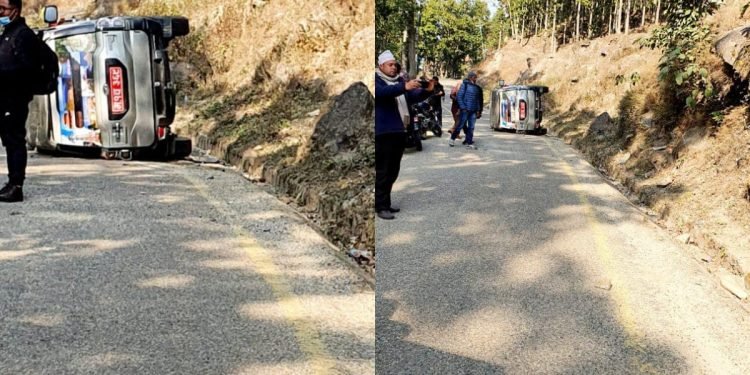 एमाले महासचिव पोखरेल सवार गाडी दुर्घटनामा