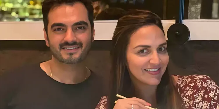 पतिसँग अलग भइन् इशा देओल