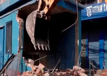 बेनी-जोमसोम-कोरला सडकको तिप्ल्याङ खण्डका घरटहरा भत्काउन ताकेता