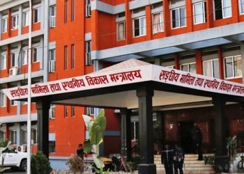 कानुनविपरीत स्वकीय सचिव र सल्लाहकार राख्दै स्थानीय तह