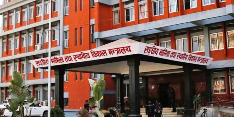 कानुनविपरीत स्वकीय सचिव र सल्लाहकार राख्दै स्थानीय तह