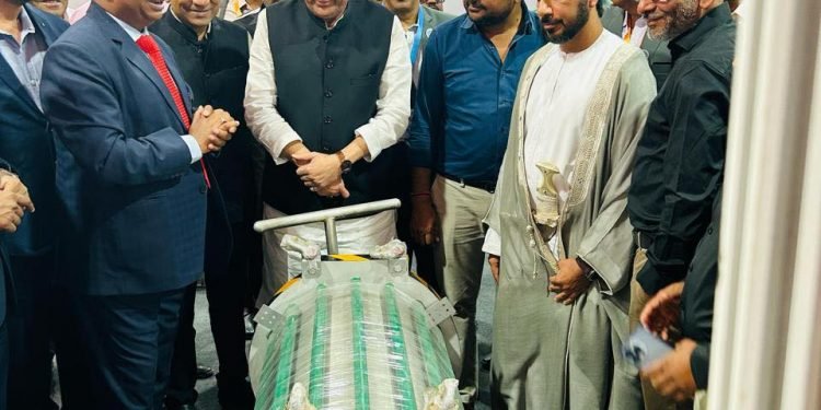 नेपालमा हरित हाइड्रोजन उत्पादनका लागि भारतकाे एल्कलाइन इलेक्ट्रोलाइजर अनावरण