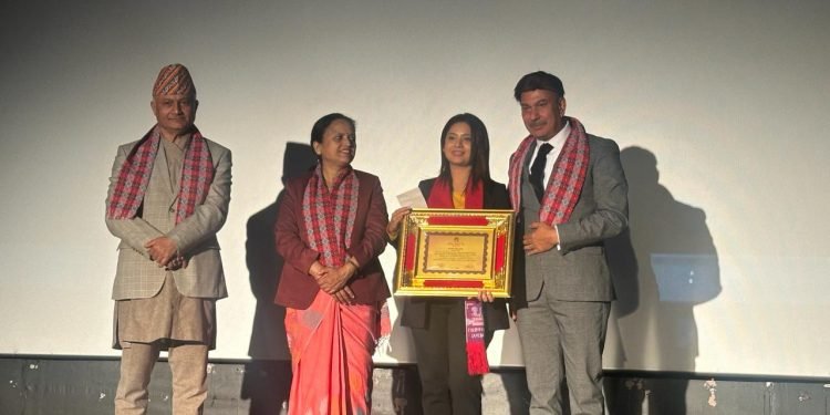 सात महिला चलचित्रकर्मी सम्मानित