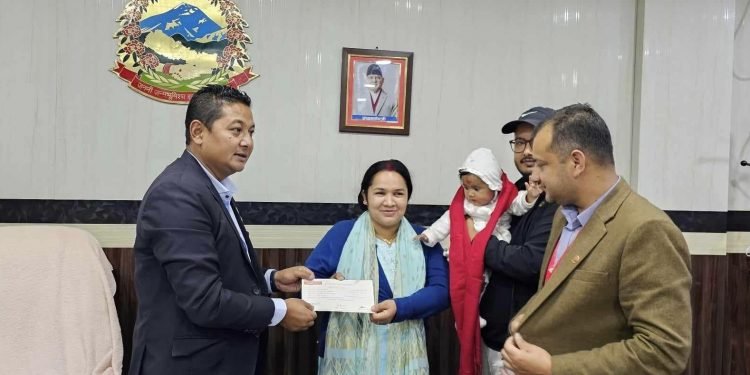 बागलुङमा ‘नगरकी छोरी’ कार्यक्रम, स्वावलम्बी बनाउने प्रयास