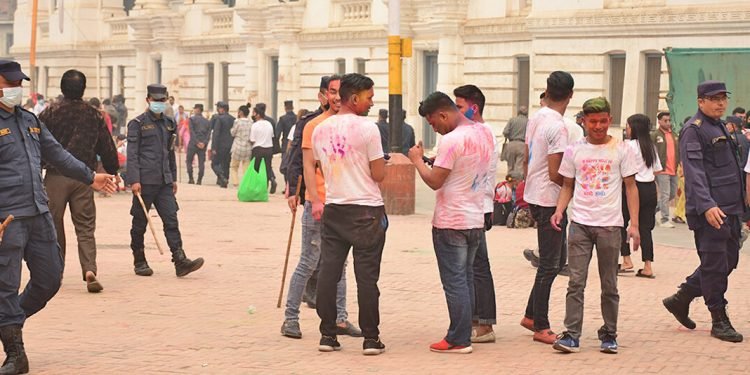 आज काठमाडौंका ९० स्थानमा चेकिङ, ९०० ट्राफिक परिचालन