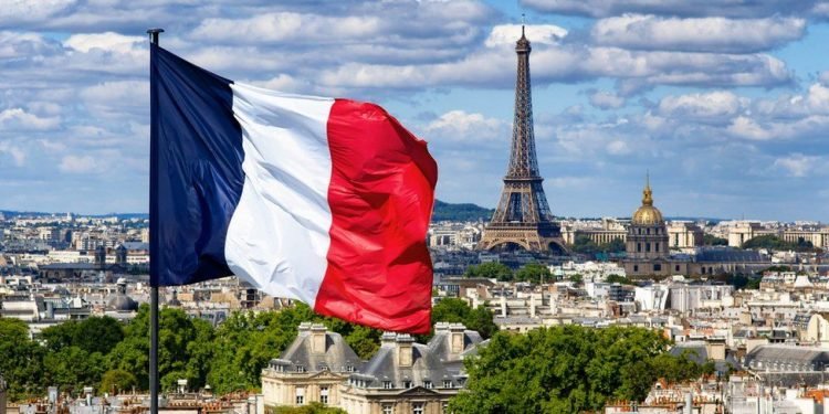 फ्रान्सले २३ हजार आप्रावासीलाई देश निकाला गर्ने