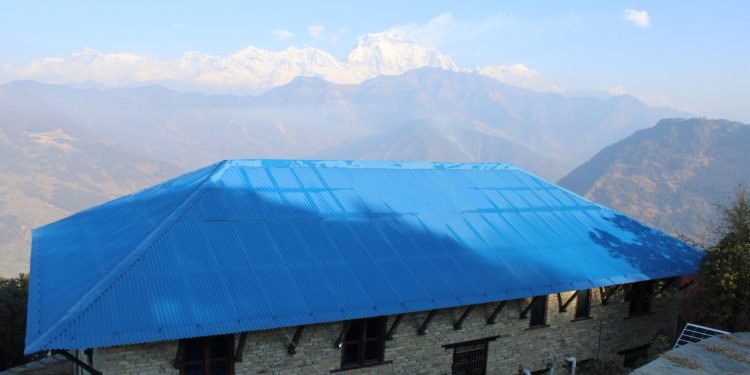 पर्यटकको प्रतीक्षामा करबाकेली