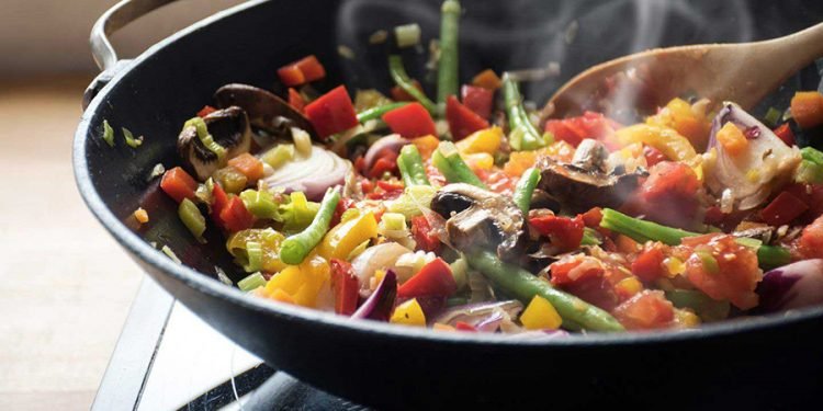 खाना पकाउँदा गर्नै नहुने गल्ती